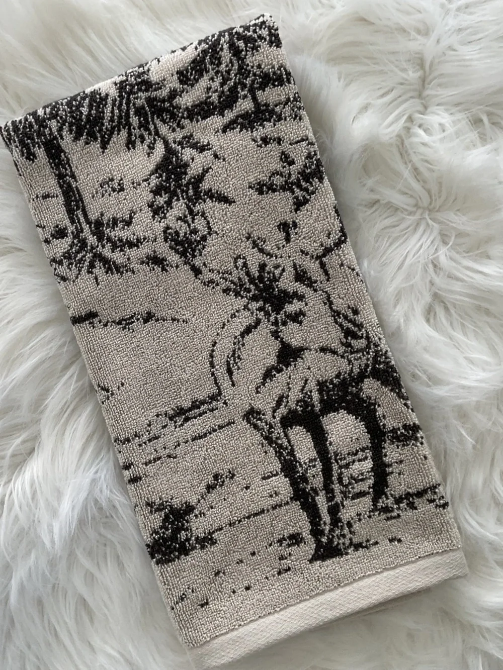 NWT Pottery Barn Rustic Forest Hand Towel Cabin Stag Cottage Woodland